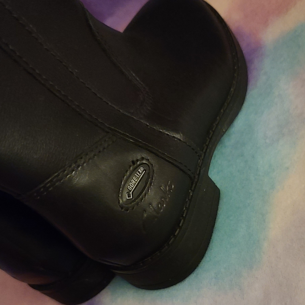 Clarks Boots - Picture 3 of 15